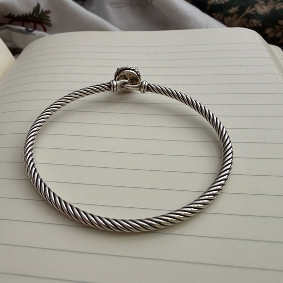 David Yurman Silver Bracelet with White Pearl - Picture 2 of 5